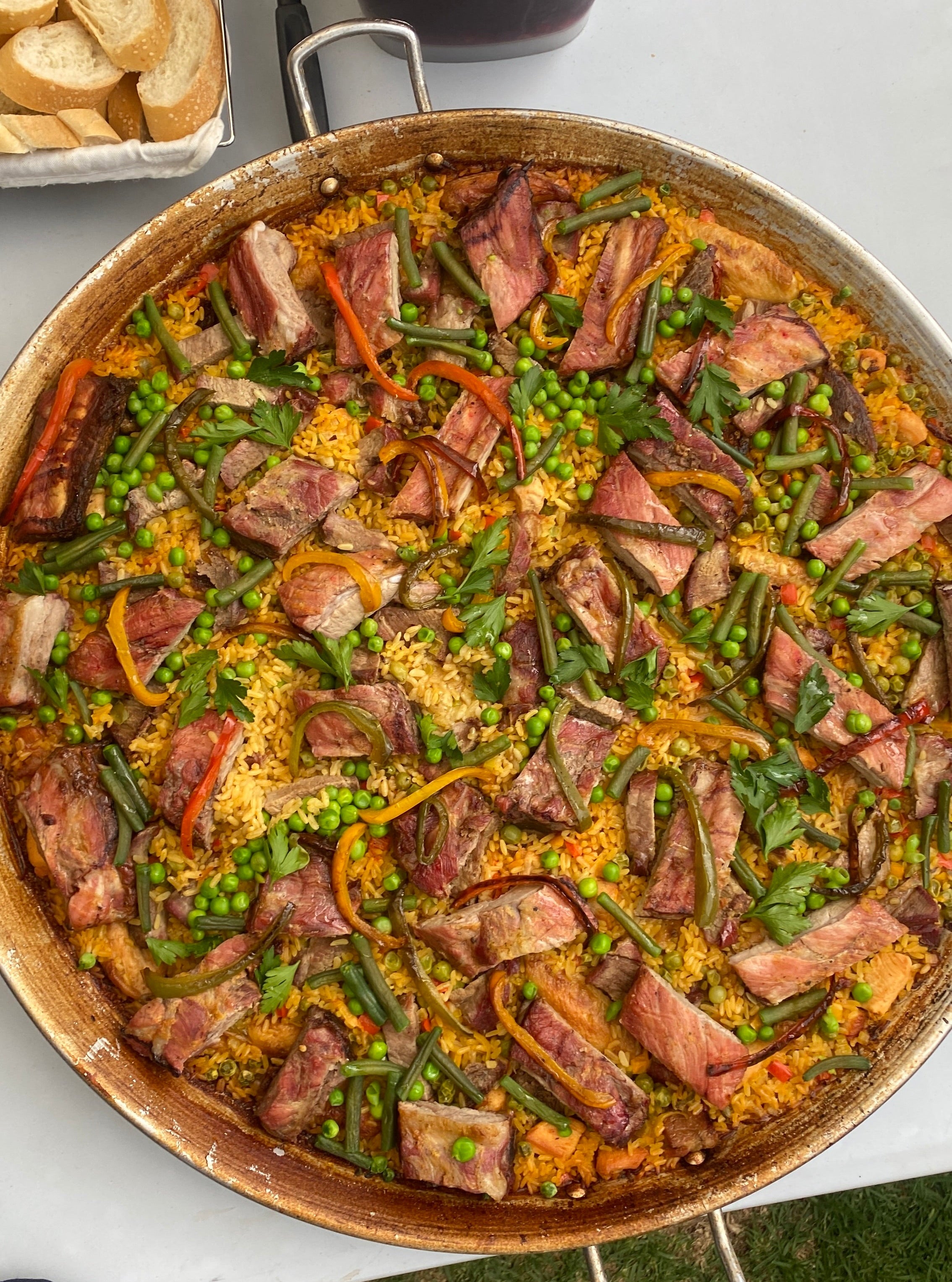 Paella de Carnes Ahumadas. $50.000  Cada Plato (Pedido Mínimo 6 platos) Ver detalles →
