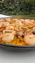 Paella Marinera (Mariscos frescos) $45.000  Cada Plato (Pedido Mínimo 6 platos) Ver tamaños →