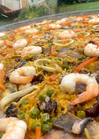 Paella Mixta mariscos + carnes $45.000  Cada Plato (Pedido Mínimo 6) Ver tamaños →